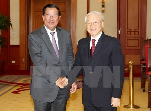 Vietnam y Camboya fortalecen sus relaciones tradicionales - ảnh 1