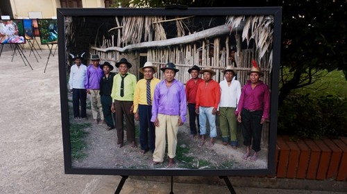 Ofrecen en Hanói un recorrido fotográfico por Panamá  - ảnh 1