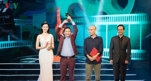 Honran filmes vietnamitas destacados en 2017 - ảnh 1