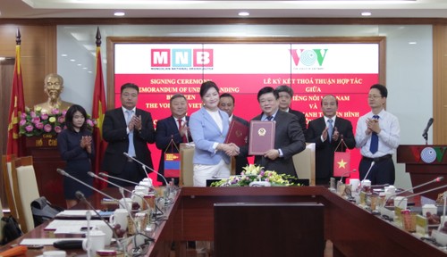 La Voz de Vietnam afianza cooperación con el Servicio de Radiodifusión y Televisión de Mongolia - ảnh 1