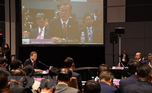 Corea del Sur solicita apoyo de la Asean por la paz en la península coreana - ảnh 1