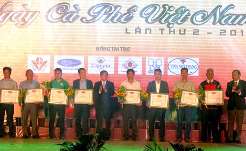Vietnam reafirma su prestigio como segundo exportador de café en el mundo - ảnh 1