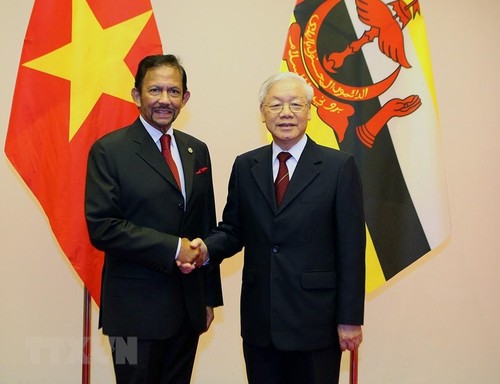 Presidente vietnamita celebra la visita del sultán bruneano - ảnh 1