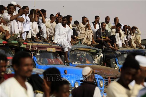 Sudán: Logran un acuerdo sobre gobierno de transición - ảnh 1