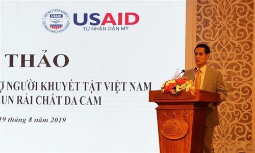 Brindan asistencia a víctimas del agente naranja/dioxina en 7 provincias vietnamitas - ảnh 1