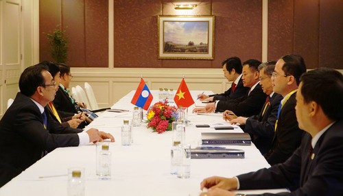 Vietnam toma en consideración vigorizar cooperación con Corea del Sur y Laos - ảnh 1