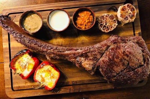 Los Fuegos: restaurante al estilo argentino para los apasionados de la carne en Hanói - ảnh 2