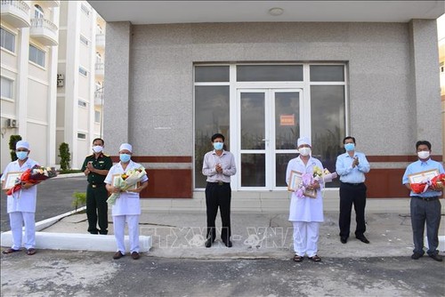 Prensa japonesa: Éxito de Vietnam en combate contra coronavirus es resultado de medidas drásticas de cuarentena - ảnh 1