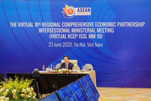 Celebran X Conferencia ministerial de RCEP en preparación para la inminente Cumbre de la Asean - ảnh 1