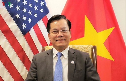Embajada vietnamita empeñada en garantizar derechos legales de estudiantes connacionales en Estados Unidos - ảnh 1