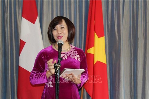 Vietnam fortalece cooperación económico-comercial con Suiza - ảnh 1