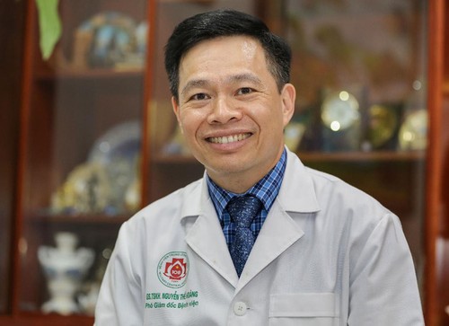 Nguyen The Hoang, médico que marca nueva huella del sector sanitario vietnamita en el mapa mundial - ảnh 1