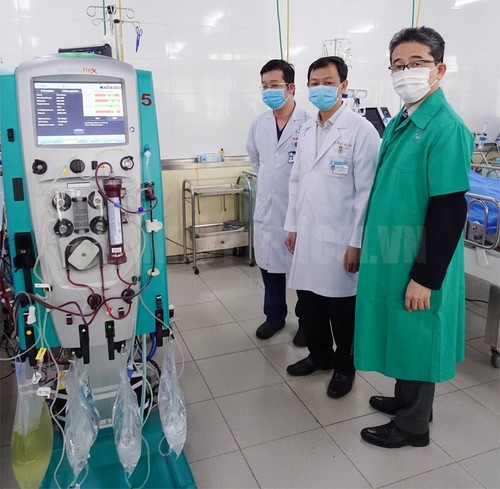 Japón suministra equipos sanitarios al Hospital ChoRay en Ciudad Ho Chi Minh - ảnh 1