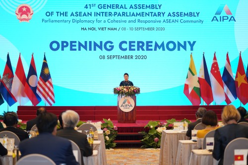 Inauguración de la 41 Asamblea General de la Asamblea Interparlamentaria de la Asean - ảnh 2