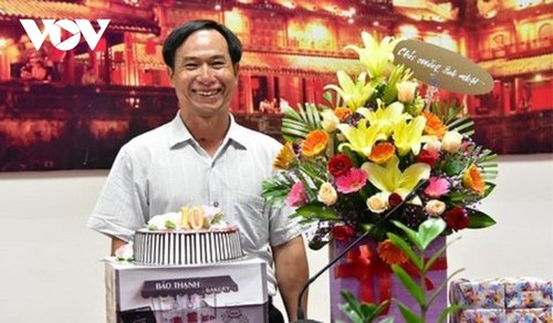 Pham Van Huong, un heroico periodista - ảnh 1
