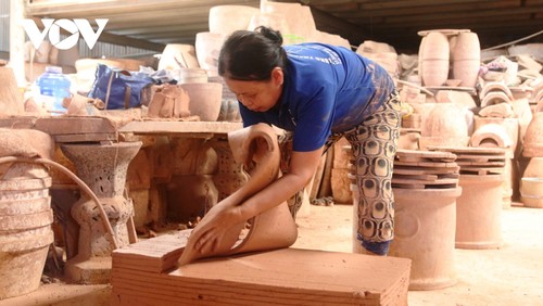 Binh Duong por preservar la profesión de alfarería - ảnh 1