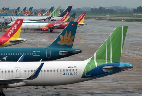 Vietnam reduce vuelos a provincias en distanciamiento social - ảnh 1