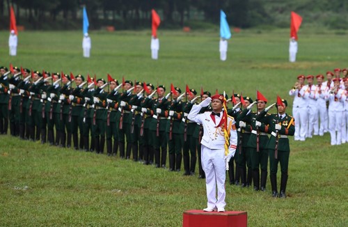 Efectúan pre-ceremonia de apertura de Army Games 2021 en Vietnam - ảnh 1