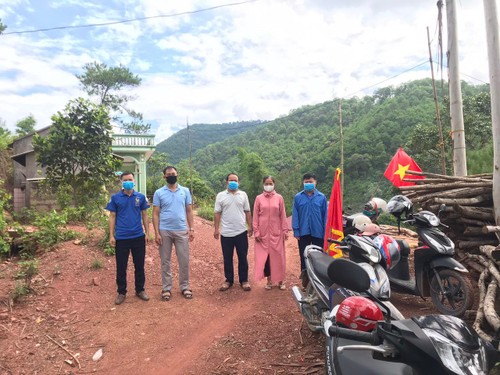 Lam Van Mau: mensajero contra la pandemia de covid-19 en Lang Son - ảnh 2