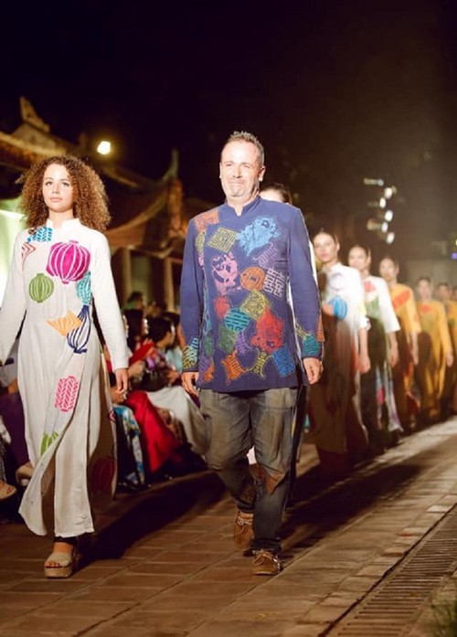 Fallece el diseñador español fundador de la marca de moda Chula - ảnh 8