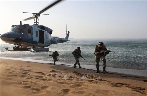 Irán realiza masivos ejercicios militares en el Mar de Omán - ảnh 1