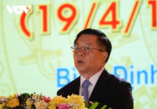 Binh Dinh celebra el 50 aniversario de la liberación del distrito de Hoai An - ảnh 1