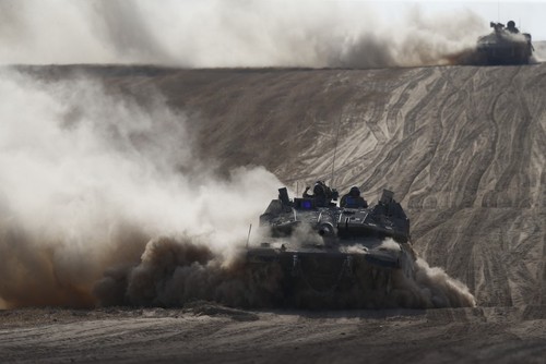 イスラエル軍 “ガザ南部で軍事活動 一時的に停止”と発表 - ảnh 1