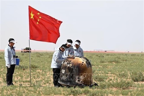 中国「嫦娥６号」、月裏側の試料採取し地球帰還　画期的成果と習主席 - ảnh 1