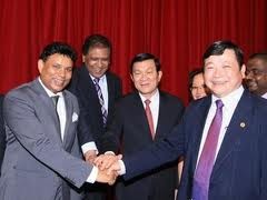 Presiden Vietnam Truong Tan Sang menerima delegasi Jepang dan Sri Lanka. - ảnh 2