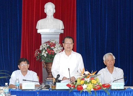 Deputi Perdana Menteri Vietnam, Vu Van Ninh melakukan temu kerja dengan pimpinan provinsi Khan Hoa - ảnh 1