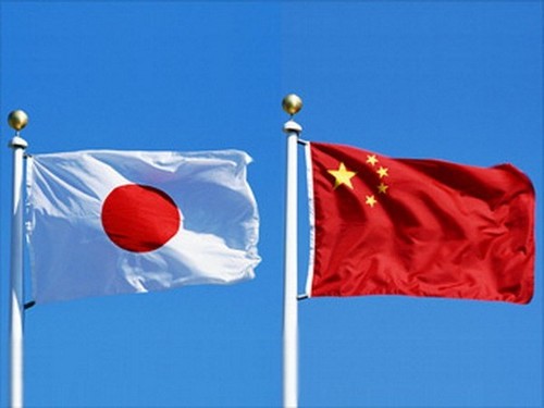Para pejabat diplomatik Tiongkok dan Jepang mengadakan pertemuan tertutup - ảnh 1