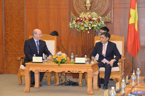  Pemimpin Provinsi Khanh Hoa bertemu dengan wakil dari semua perekonomian APEC - ảnh 2