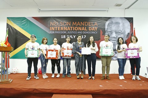 Konsulat Jenderal Afrika Selatan di kota Ho Chi Minh memperingati Hari Internasional Nelson Mandela - ảnh 1