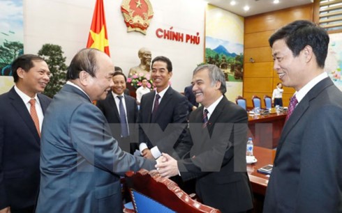 PM  Vietnam, Nguyen Xuan Phuc bertemu dengan para Dubes dan Kepala Perwakilan Diplomatik di luar negeri - ảnh 1