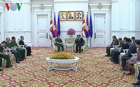 Kamboja mementingkan solidaritas, persahabatan tradisional, kerjasama  komprehensif dengan Viet Nam - ảnh 1