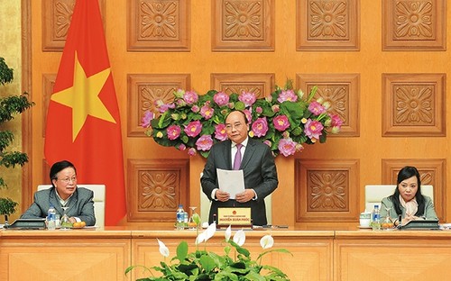PM Viet Nam, Nguyen Xuan Phuc  mengadakan temu muka dengan pimpinan Asosiasi Pendidikan dan Perawatan Kesehatan Masyarakat  Viet Nam - ảnh 1