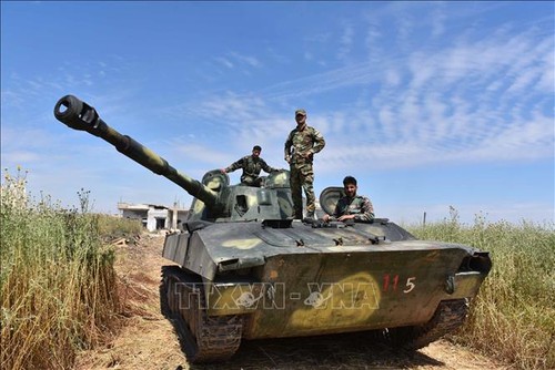 Tentara Suriah memperkuat operasi memukul mundur  kaum pembangkang di kawasan Barat Laut - ảnh 1