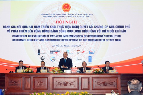 Konferensi menilai masa 2 tahun pelaksanaan Resolusi Pemerintah tentang perkembangan yang berkesinambungan daerah dataran rendah sungai Mekong untuk beradaptasi dengan perubahan iklim - ảnh 1