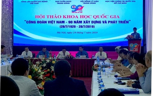 Pembukaan lokakarya: “Serikat Buruh Viet Nam-90 tahun terbentuk dan berkembangnya” - ảnh 1