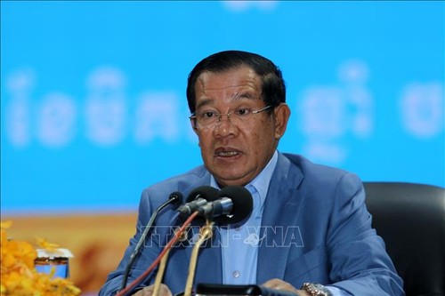 PM Kamboja menyerukan upaya-upaya menentang terorisme - ảnh 1