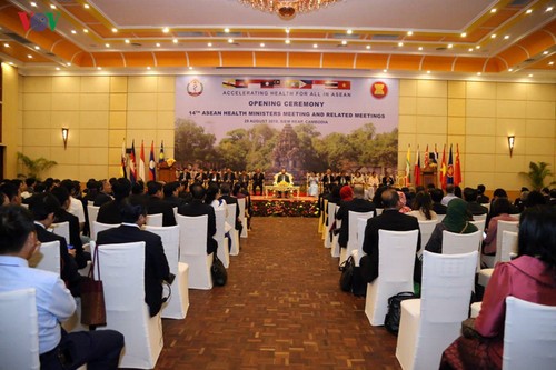 Pembukaan Konferensi Menteri Kesehatan ASEAN kali ke-14 di Siem Riep, Kamboja - ảnh 1