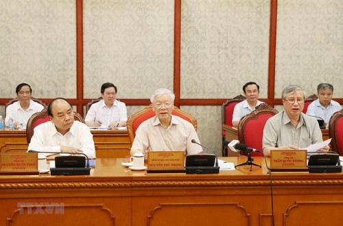 Sekjen, Presiden Vietnam, Nguyen Phu Trong memimpin sidang Polit Biro KS PKV - ảnh 1