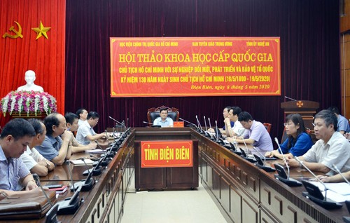 Presiden Ho  Chi Minh terhadap usaha pembaruan, pembangunan dan pembelaan Tanah Air - ảnh 1