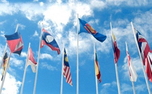 ASEAN memberikan kontribusi yang berarti bagi perdamaian, stabilitas, dan kemakmuran di kawasan dan di dunia  dalam waktu 53 tahun belakangan ini - ảnh 1