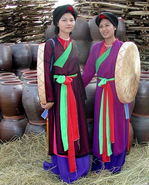 Les Kinh : traditions vestimentaires des femmes  - ảnh 1