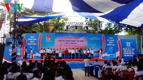 Vocational training and career guidance festival opens - ảnh 1