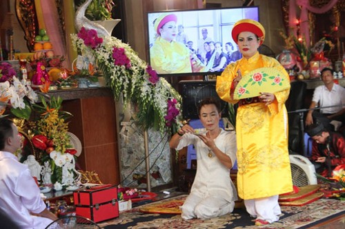 Festival honors Mother Goddess worship in Hanoi - ảnh 1