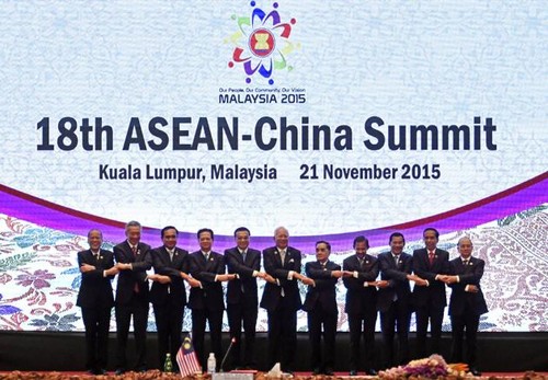 ASEAN-partners summits: countries concerned about East Sea issues - ảnh 1