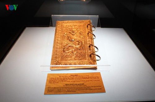 Exhibition: Royal treasure – gold books of the Nguyen dynasty  - ảnh 1
