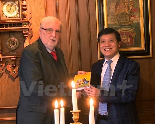 Diplomatic activities to foster Vietnam-Czech economic ties - ảnh 1